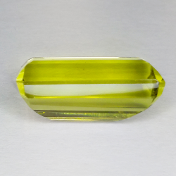 18,99 ct Zitronenquarz im Smaragdschliff, 26,00 x 9,81 mm