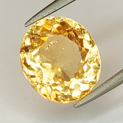 Granato hessonite da 3,03 ct taglio ovale 9,48x8,58 mm