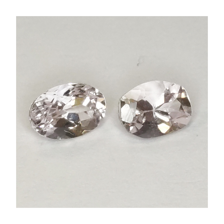 1pz Morganite oval cut 5.00-7.00mm