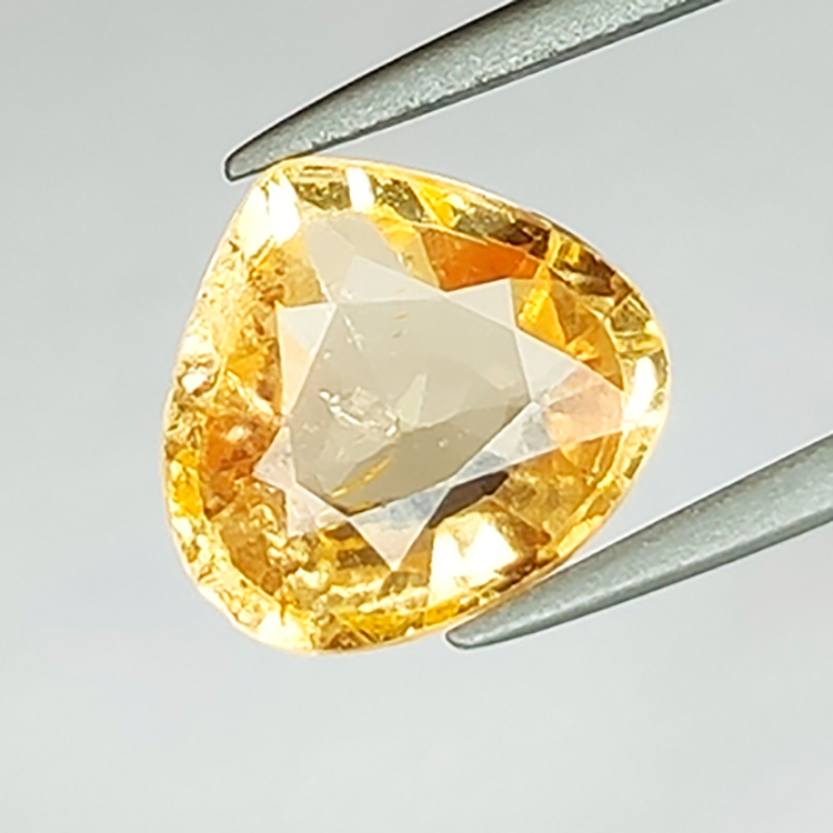 2,22 ct Hessonit-Granat im Birnenschliff, 8,78 x 8,15 mm