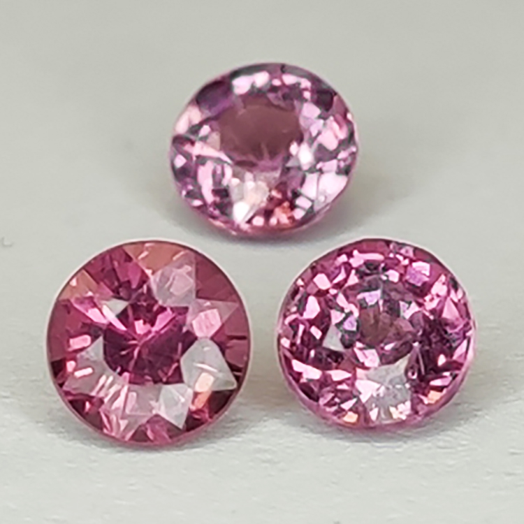 copy of 1,21ct.Rhodolite Garnet Oval Cut