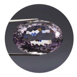 42,07 ct rosa Amethyst aus Frankreich 27,03 x 18,55 mm