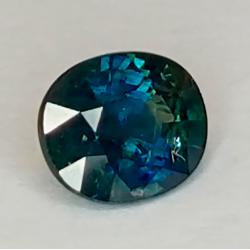 0,84 ct blauer Saphir im Ovalschliff, 5,90x4,99mm