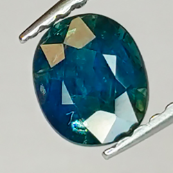 0,84ct Zafiro azul talla oval 5,90x4,99mm