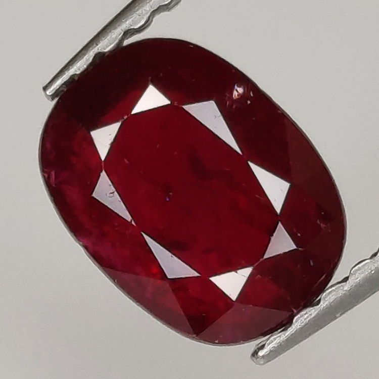 1.18ct Ruby oval cut 7.48x5.62mm