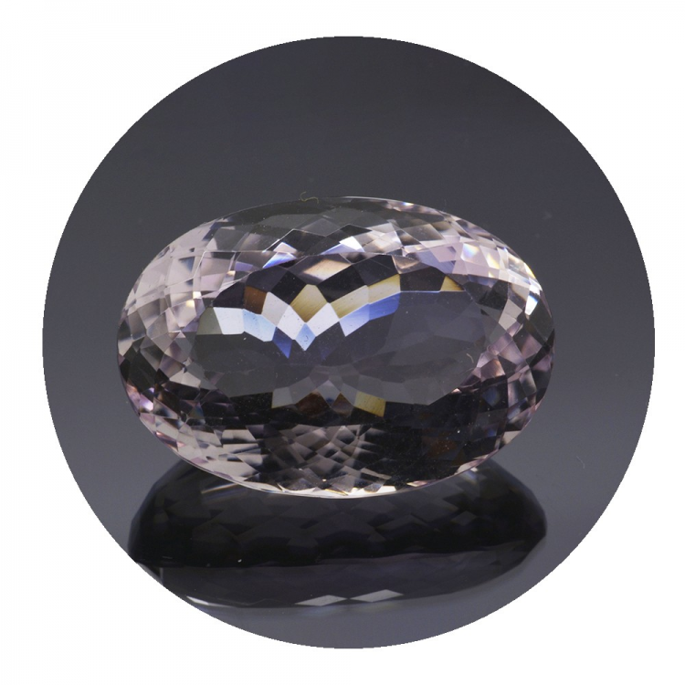 Ametista rosa dalla Francia da 130 ct, 39,56x30,13 mm