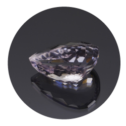 4,87ct. Kunzita Talla Pera