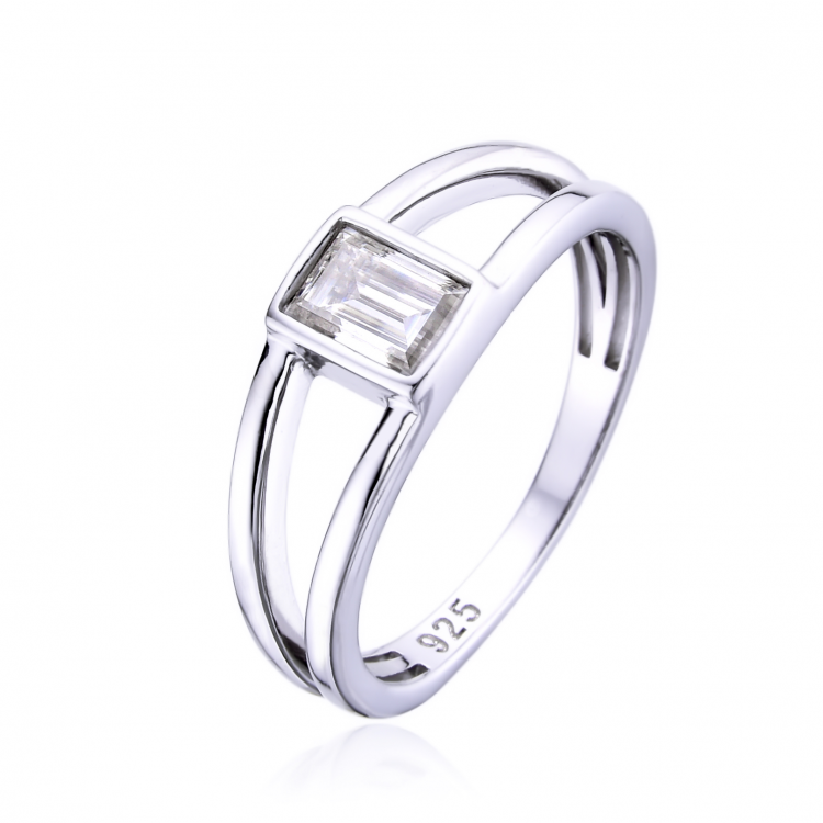 Bague Moissanite et Argent 925