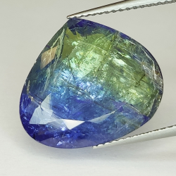 Tanzanite bleue 10,74 ct taille poire 16,76x15,14 mm