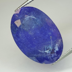 Tanzanite bleue 15,59 ct, taille ovale 19,06 x 12,95 mm