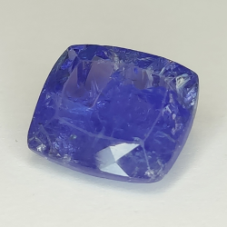 8,86 ct blauer Tansanit im Kissenschliff, 13,14 x 11,92 mm