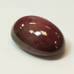 Cabochon ovale Rubis étoilé 42,80 ct 23,50x15,64 mm