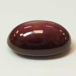 Cabochon ovale Rubis étoilé 42,80 ct 23,50x15,64 mm