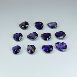 3,73 ct Iolite bleue taille poire 6x4 mm