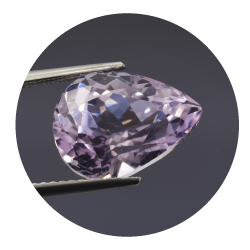 8,12 ct . Kunzite Coussin