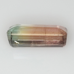 5,76 ct Turmalin im Smaragdschliff, 15,03 x 7,23 mm