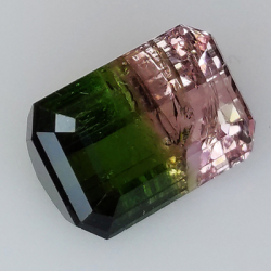 Tourmaline taille émeraude de 6,79 ct 12,09 x 8,48 mm