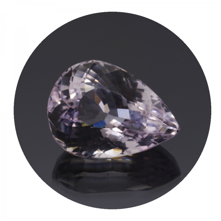 16,63 ct. Kunzit Oval