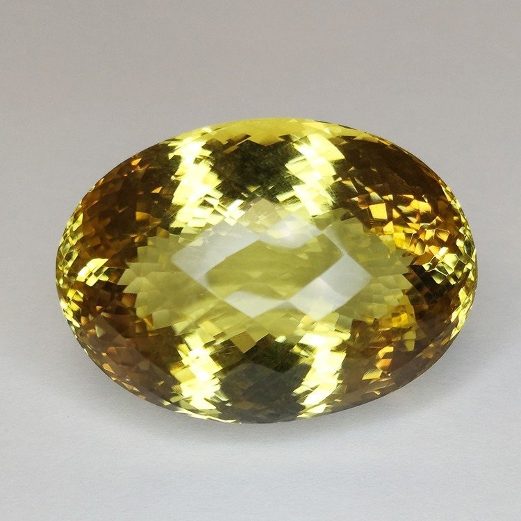 116.76ct Citrine Quartz Oval Cut 35.28x25.37mm