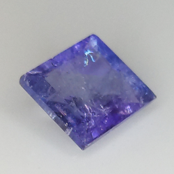 Tanzanite bleue 2,44 ct taille princesse 7,98 x 7,31 mm