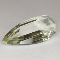 19,55 ct Amatista verde (prasiolita) talla oval 31,21 x 14,35mm 1pz