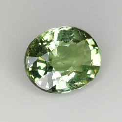 1 pezzo di apatite con taglio ovale 10x8 mm