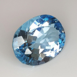 14,37 ct natürlicher Topas im Ovalschliff, 17,10 x 12,87 mm