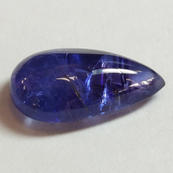 5,21 ct blauer Tansanit im Birnenschliff-Cabochon, 14,72 x 8,48 mm