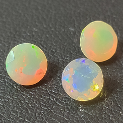 1.99 ct Opal round cut 6 mm