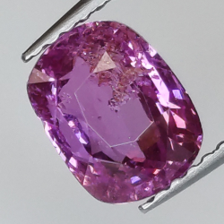 Saphir rose de 2,54 ct taille émeraude 7,88 x 6,00 mm