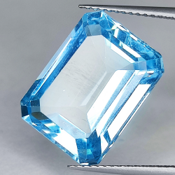 13.95ct Emerald Cut Topaz 15.93x11.97mm