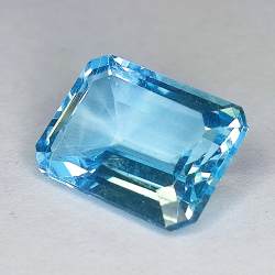 copy of Topaze 12 carats taille émeraude 11x9 mm