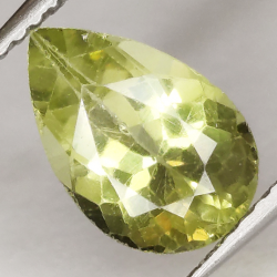 1,80ct Peridoto Verde Talla Pera 10.46x6,66mm