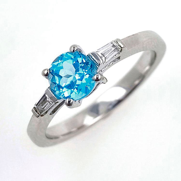 Zircon and 925 Silver Ring