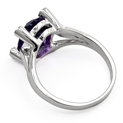 Rhodinierter Ring aus 925er Silber mit Amethyst