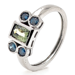 Bague en or avec saphir vert ignifugé et diamants bleus