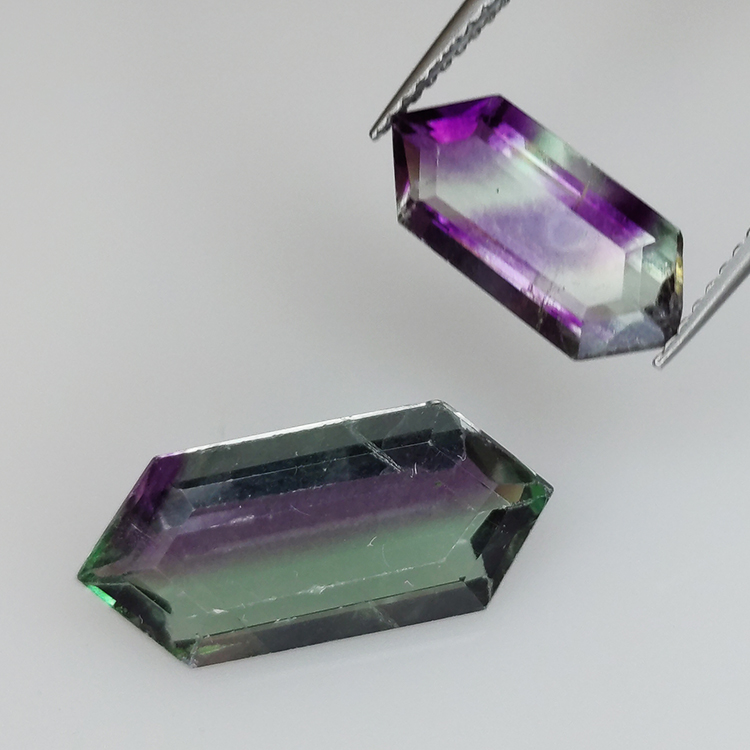9,04ct Fluorita Blue John Talla Fantasía 18,2x8,3mm
