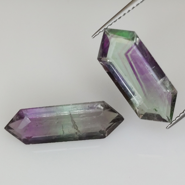 9,97ct Fluorita Blue John Talla Fantasía 19,1x6,3mm