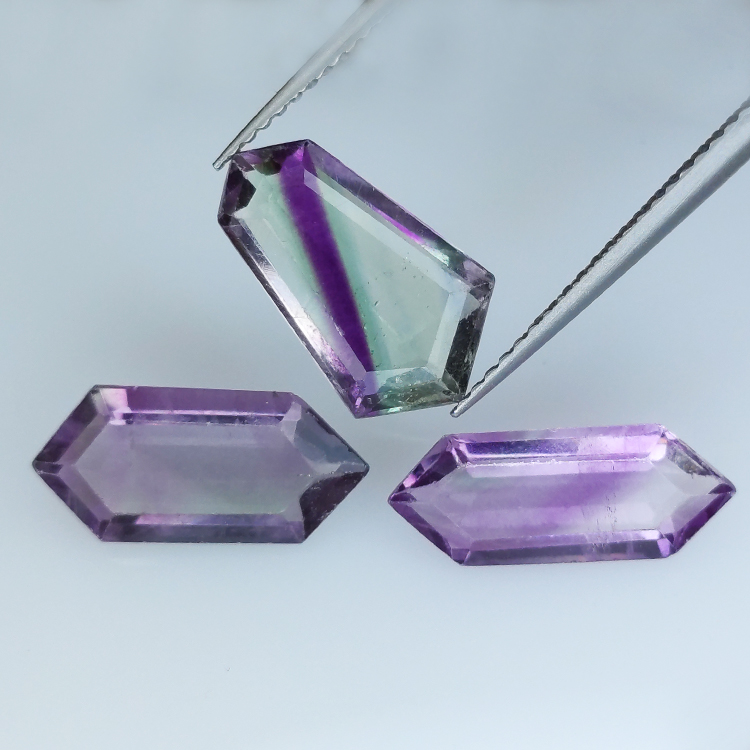 8,76ct Fluorita Blue John Talla Fantasía 14,6x5,7mm