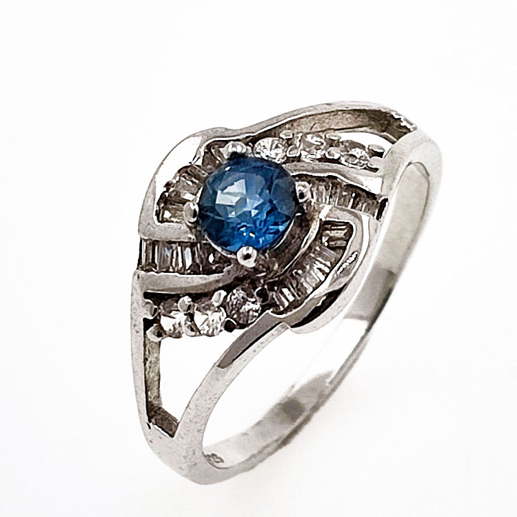 Ring aus Tansanit und 925er Sterlingsilber mit Rhodiumbeschichtung