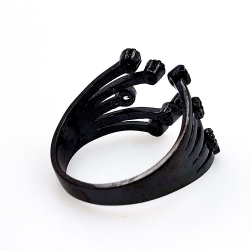 Bague en argent 925 et topaze rhodiée noire