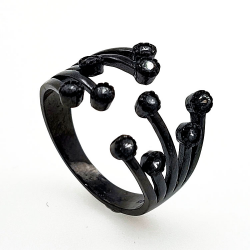 Anillo de topacio y Plata 925 bañado en rodio negro