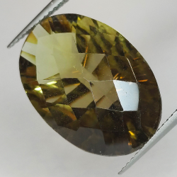 15.77ct Quartz fumé taille ovale 21.1x15 mm