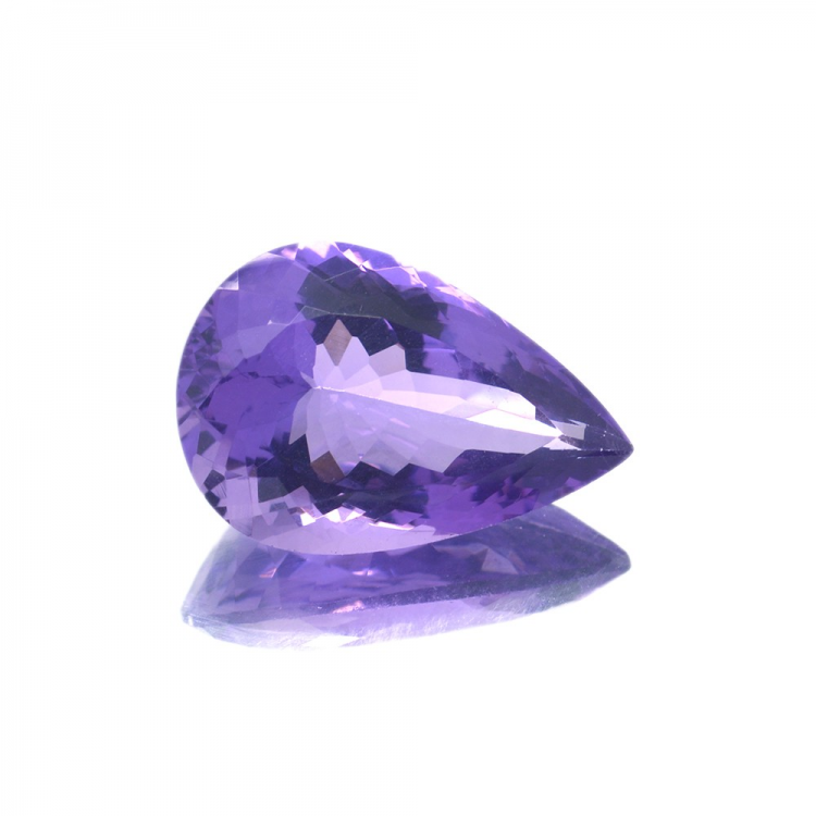 15,67ct  Amethyst Birne Schnitt 22,02x14,82mm