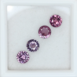 1,30ct Spinell rund Größe 4,4-4,5mm