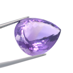 25,92 ct Amethyst Birne Schnitt 22,80x19,17mm