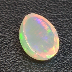 1.43ct Ópalo talla oval 9.12 x 7.40 mm