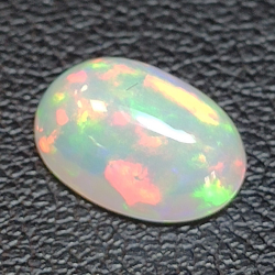 1.36ct Ópalo talla oval 9.82 x 7.13 mm