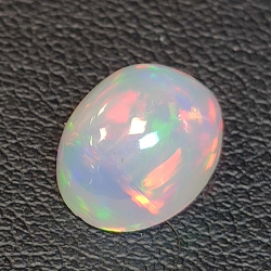 2.45ct Ópalo talla oval 10.66 x 8.25 mm