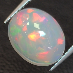 2.45ct Ópalo talla oval 10.66 x 8.25 mm